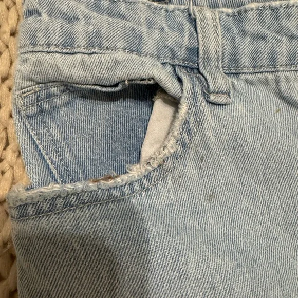 High-rise light wash, flare jeans - Picture 4 of 5